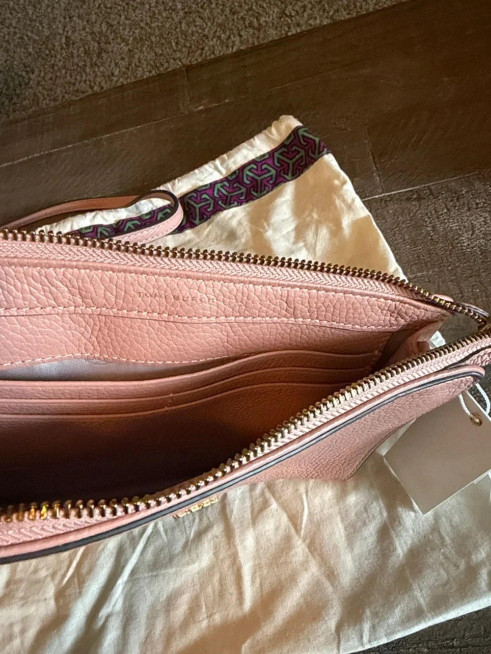 Tory Burch Blush Pink Pebbled Leather Crossbody with Gold Logo NWT